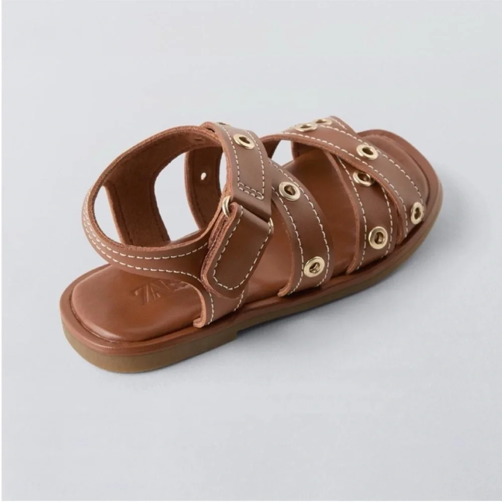 Zara Kids, Brown, STUDDED SANDALS, 6½ (5.3 inches)